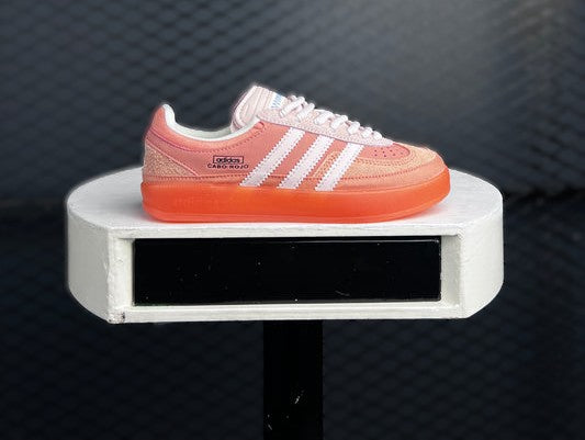 Women's Modern Lace-Up Sneakers
